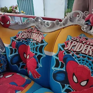 Spiderman House بيت ضيافة كاتانيا